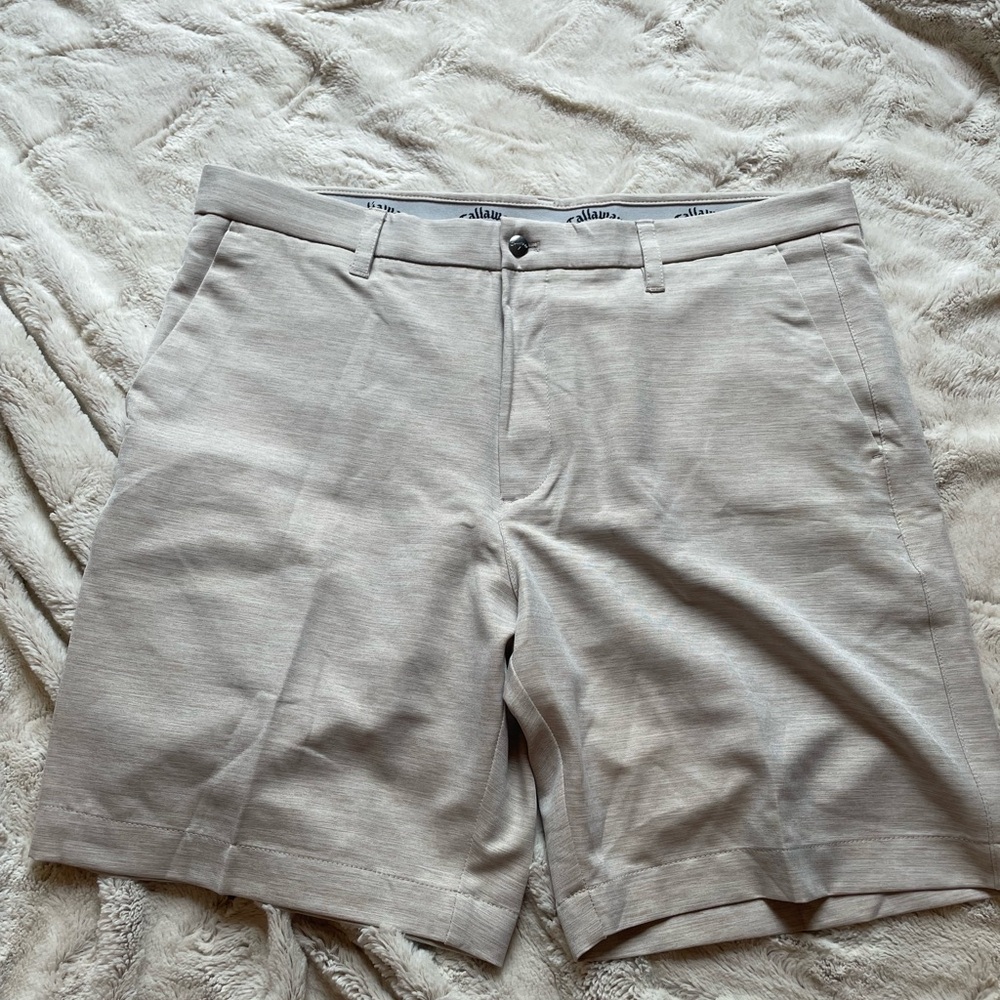 Callaway Men's Light Gray Flat Front Shorts
